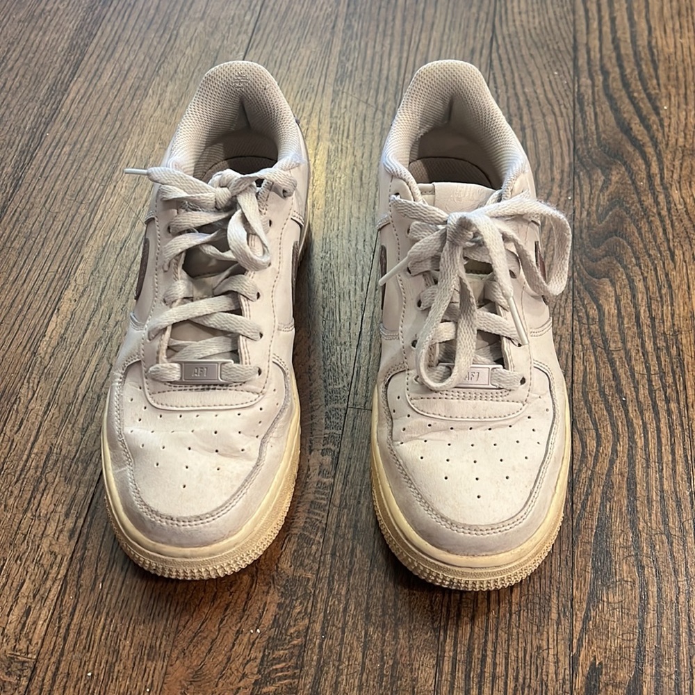 Air Forces - image 4